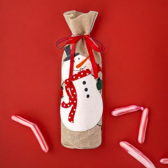 Holiday Snowman Burlap Wine Bottle Cover - Picture 4 of 5